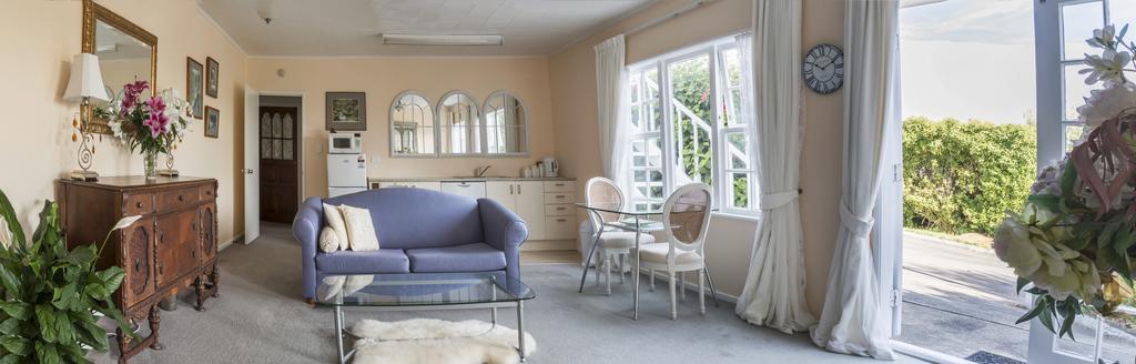 The Whitehouse Of Marybank Apartment Nelson Bagian luar foto